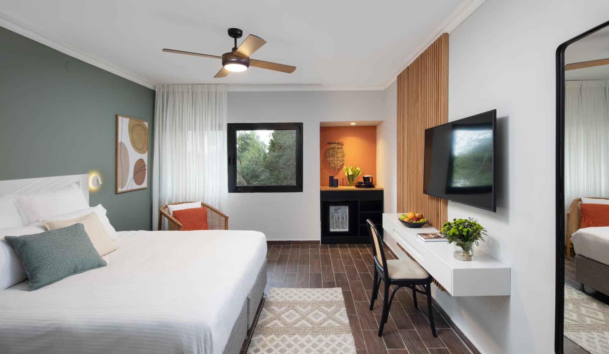 C Hotel Neve Ilan Εξωτερικό φωτογραφία