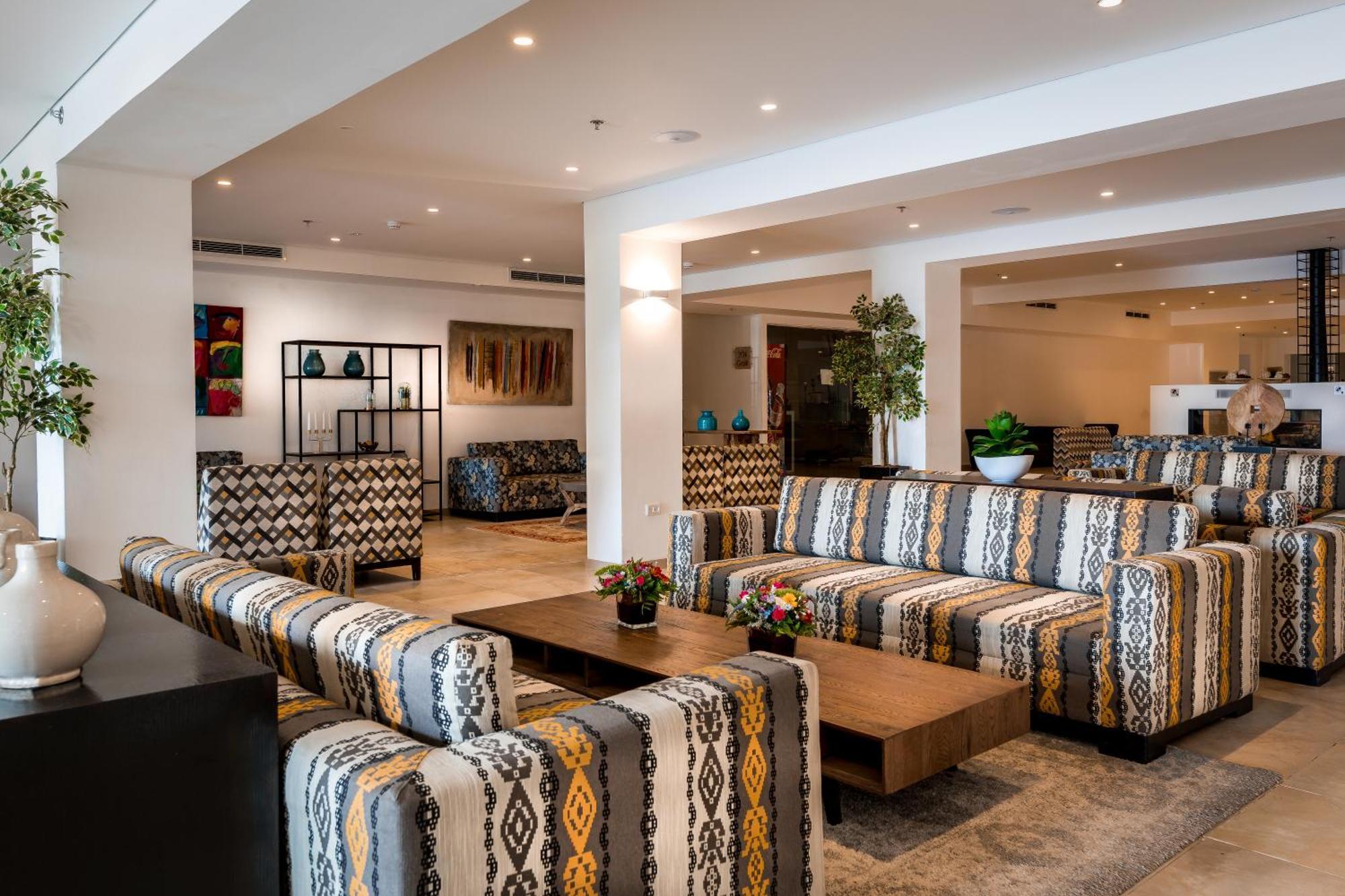 C Hotel Neve Ilan Εξωτερικό φωτογραφία
