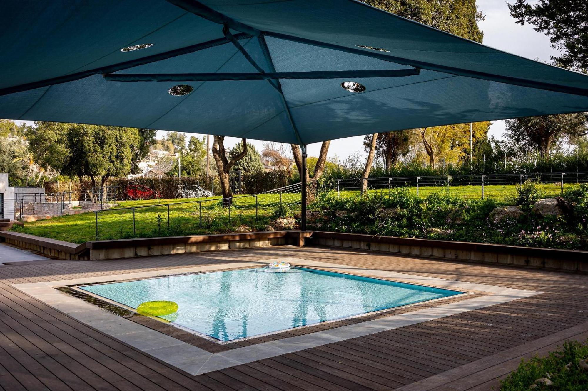 C Hotel Neve Ilan Εξωτερικό φωτογραφία