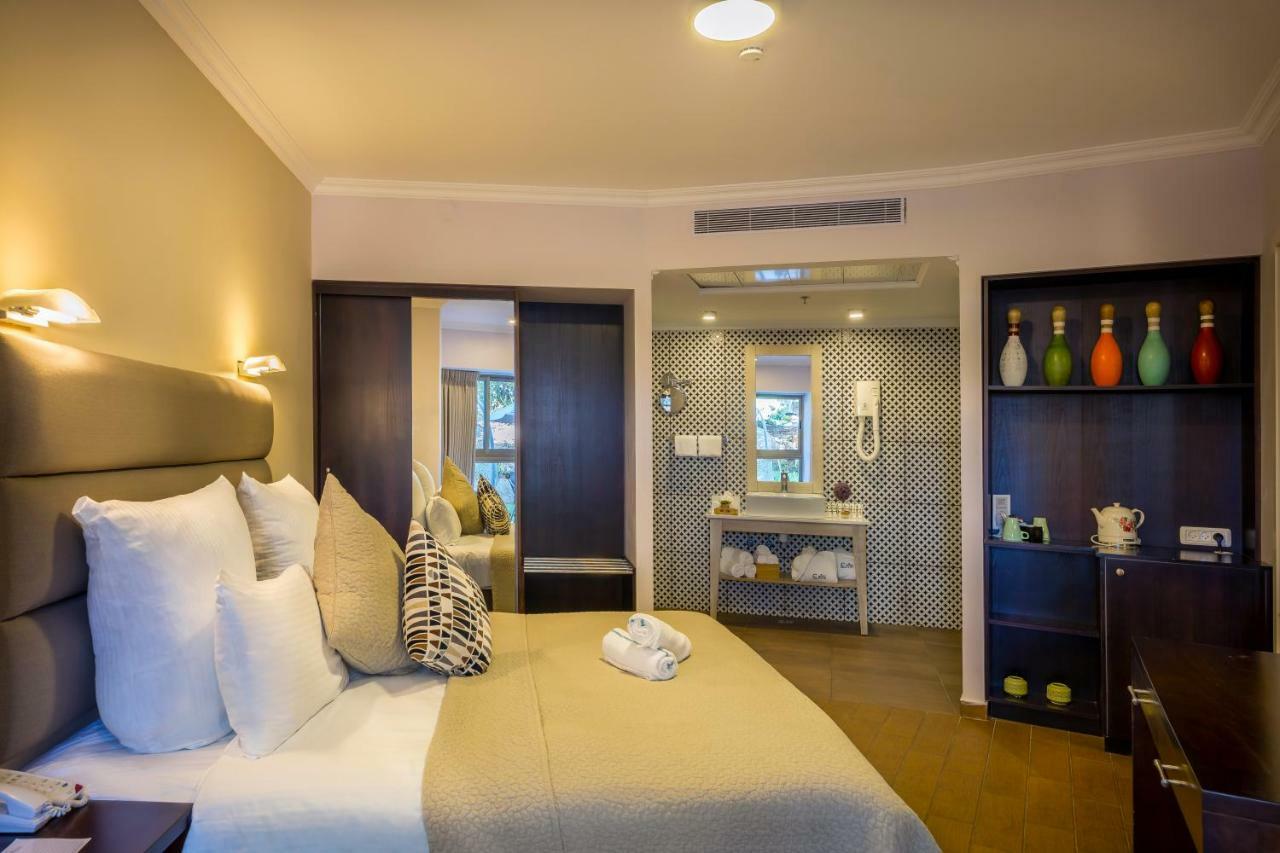 C Hotel Neve Ilan Εξωτερικό φωτογραφία